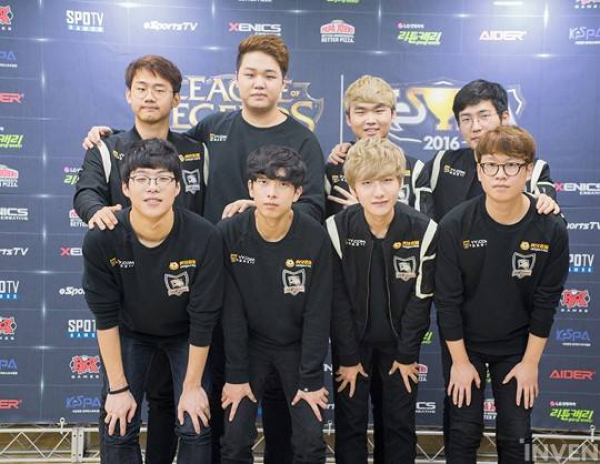 库里和克莱 库里和克莱